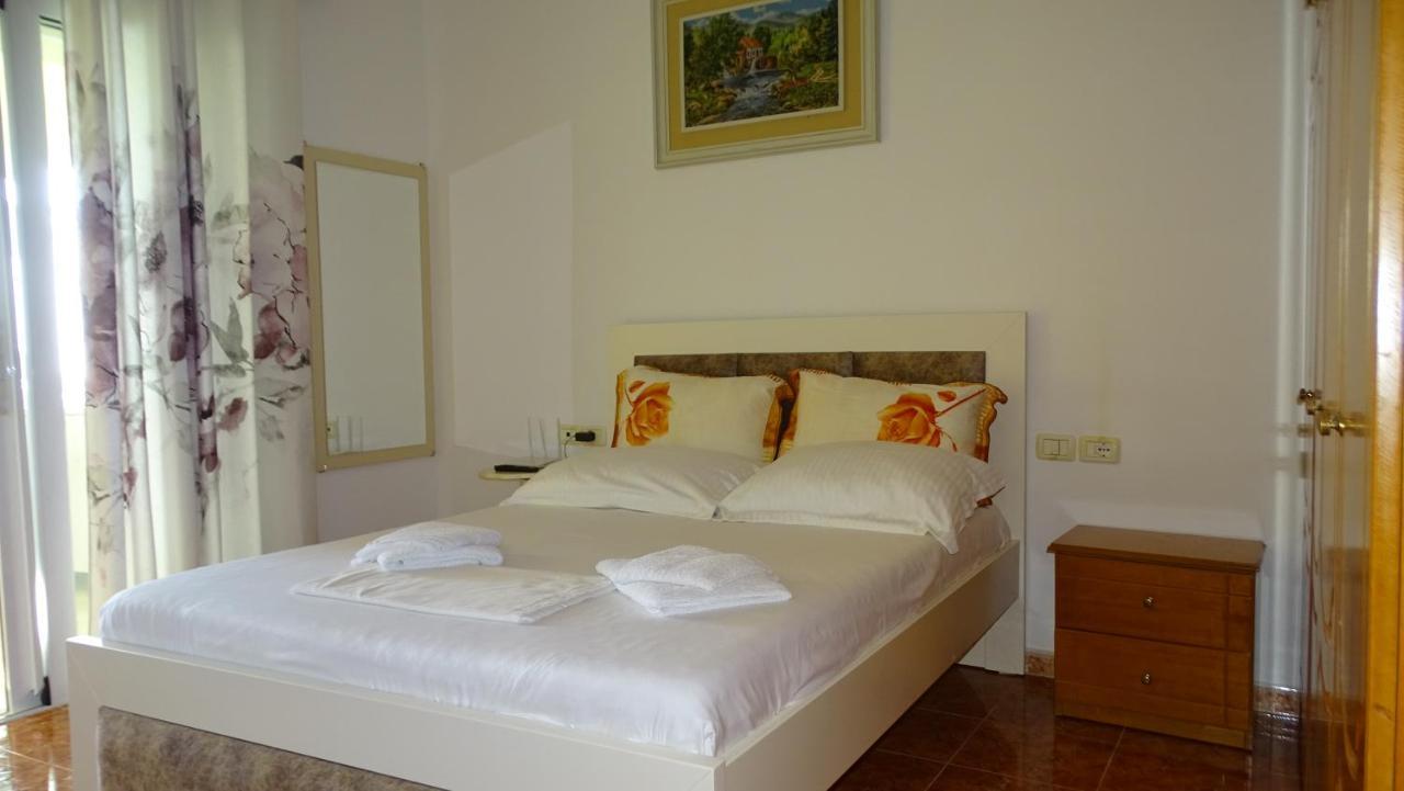 Cozy Central Apartment Ksamil Dış mekan fotoğraf